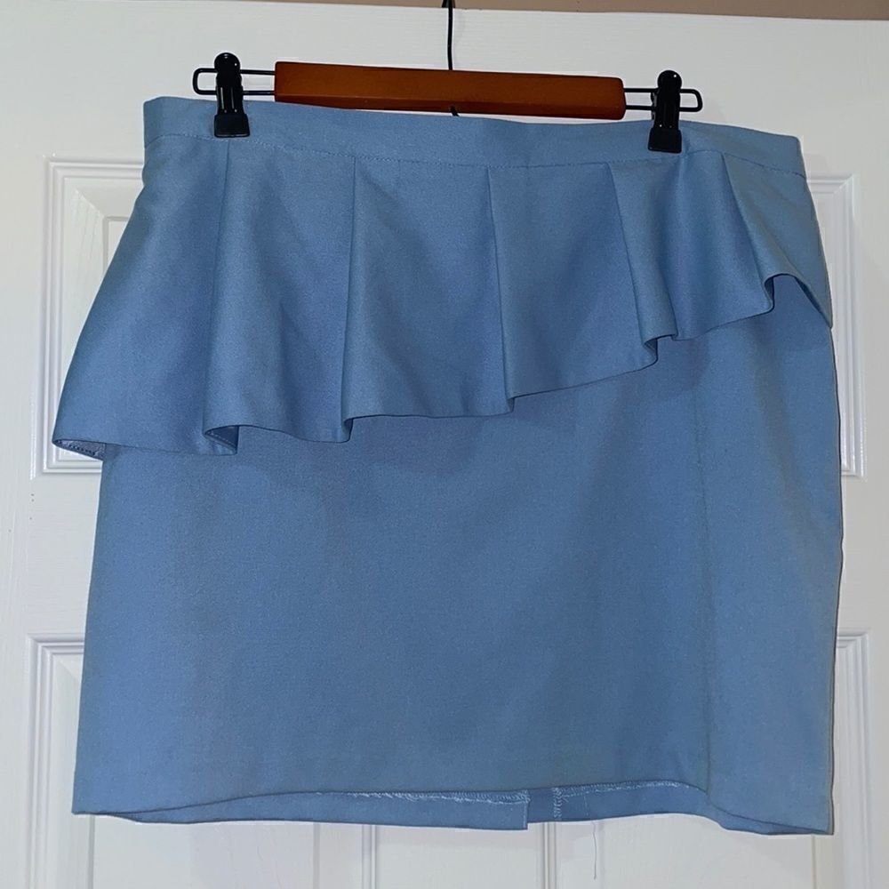 ✨ASOS Light Blue Ruffle waist peplum skirt
